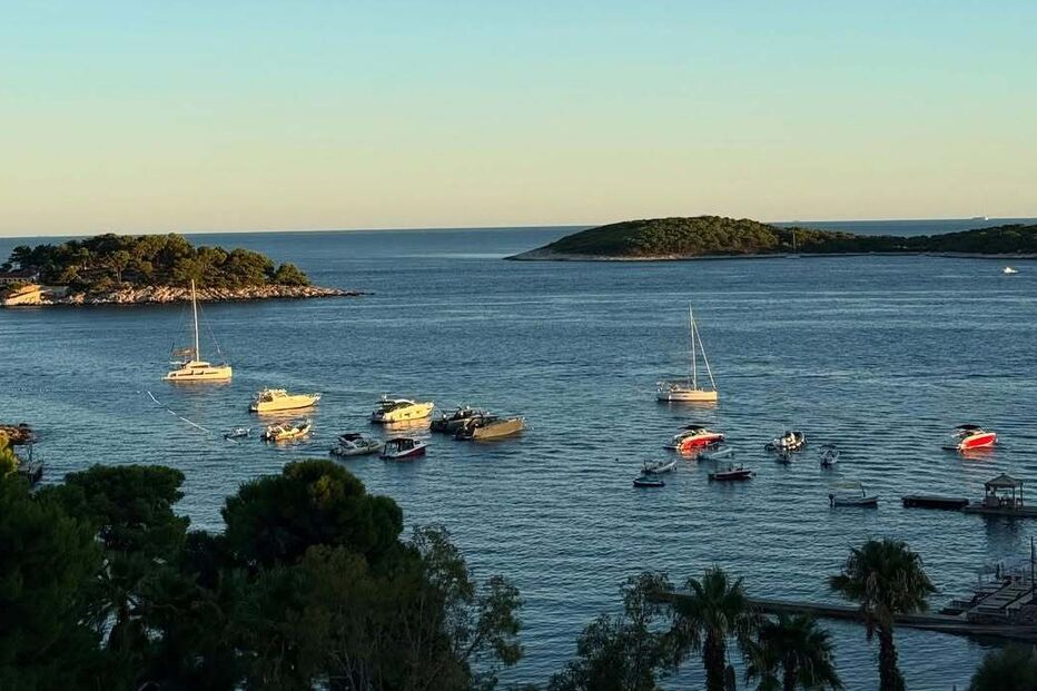 Ana Guiomar desfruta de férias com amigos na Croácia