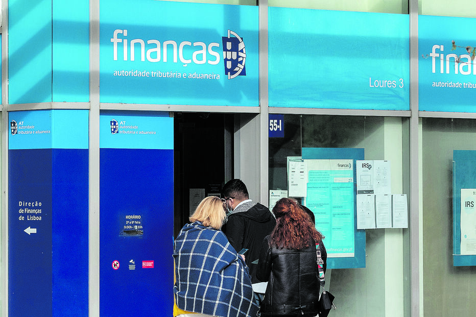 Autoridade Tributária paga prémio salarial no fim da segunda semana deste mês
