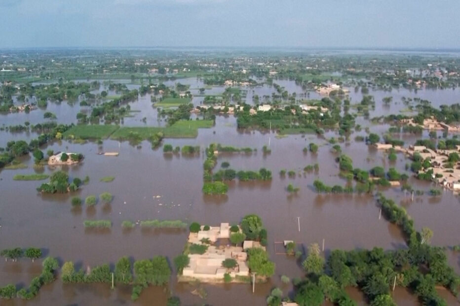 Drones ajudam autoridades a encontrar pessoas durante inundações no Paquistão  