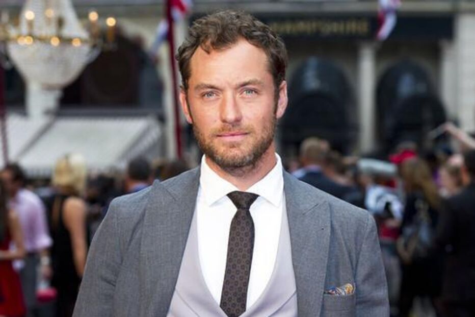 Jude Law interpreta Putin em filme sobre ascensão e manipulação no Kremlin