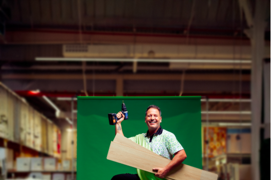 Leroy Merlin renova marcas com soluções acessíveis para a casa. Cândido Costa é o rosto da campanha