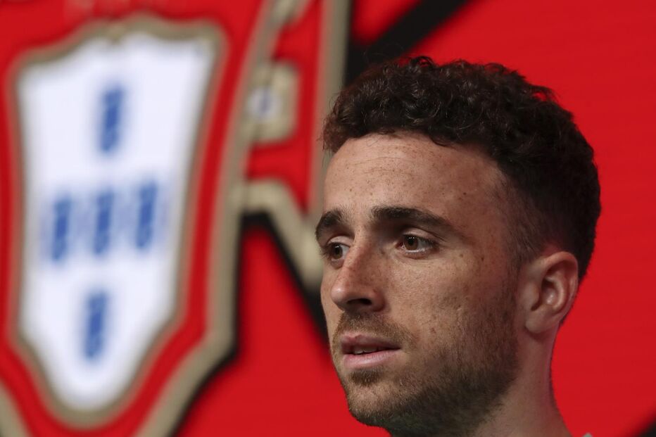 Diogo Jota enfrenta problema de saúde e opta por viajar de carro para Inglaterra