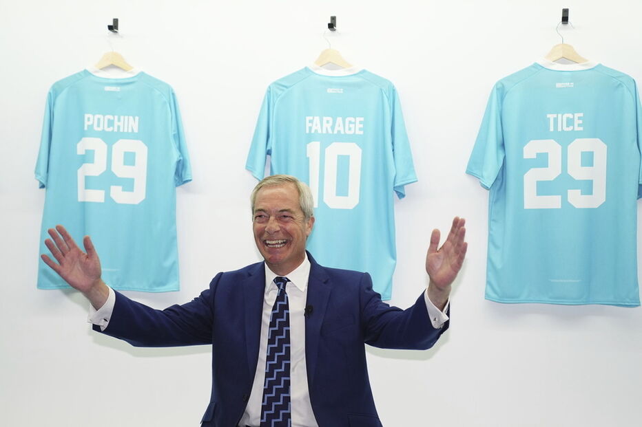 Nigel Farage encerra congresso do Partido Reformista em Birmingham