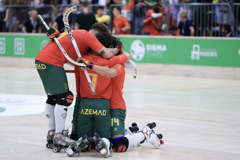Portugal celebra título europeu de hóquei em patins após vitória sobre França