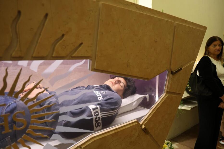 Imagens do corpo de Carlo Acutis, o 