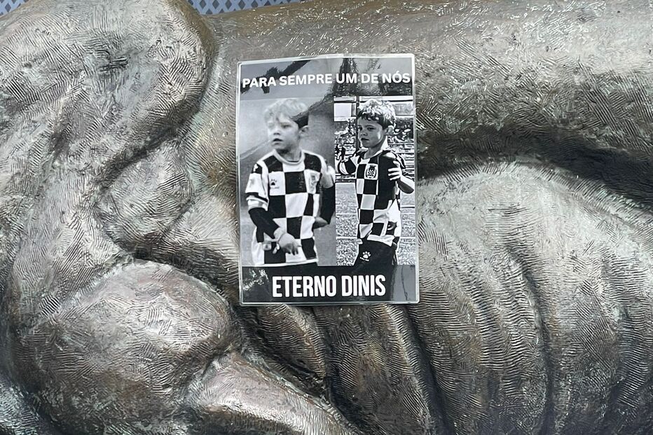 Homenagem a Dinis, menino de 7 anos falecido no treino de futebol do Boavista