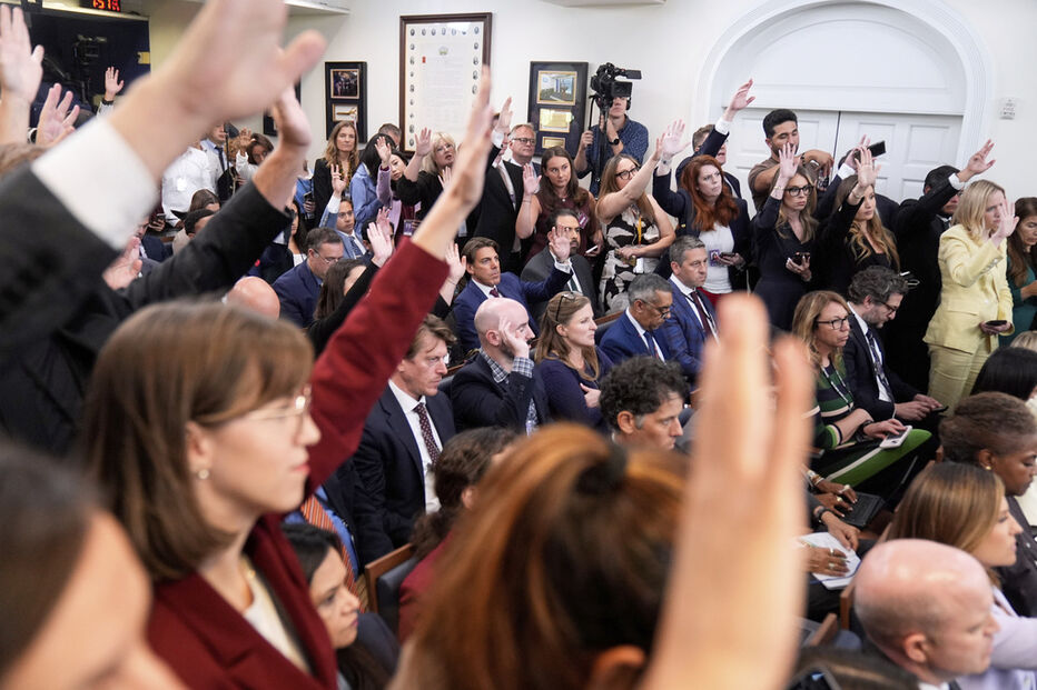 Órgãos de comunicação pedem a Trump para não restringir vistos de jornalistas