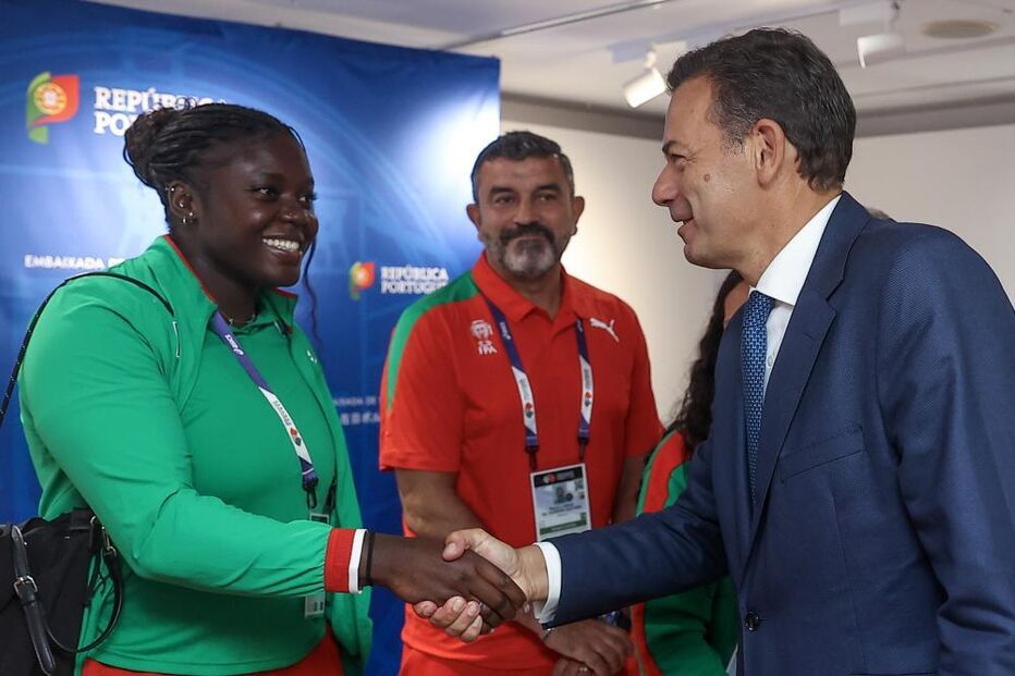 Montenegro encontra atletas portugueses em Tóquio antes do Mundial de Atletismo