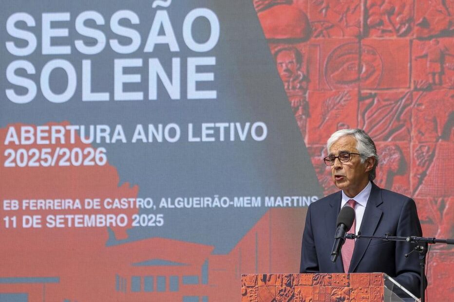Aguiar-Branco discursa na abertura do ano letivo 2025/2026 em Algueirão-Mem Martins