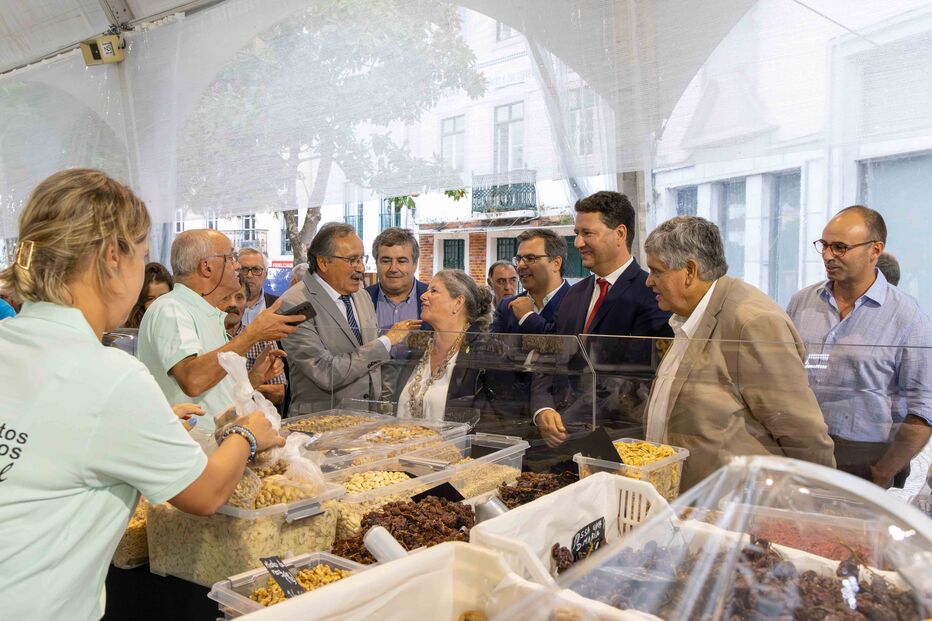 Figuras públicas visitam a Feira Nacional dos Frutos Secos, em Portugal