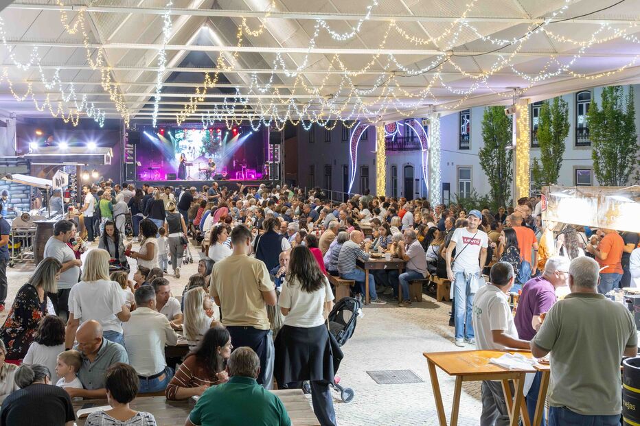 Celebração na 38.ª Feira Nacional dos Frutos Secos com música e convívio