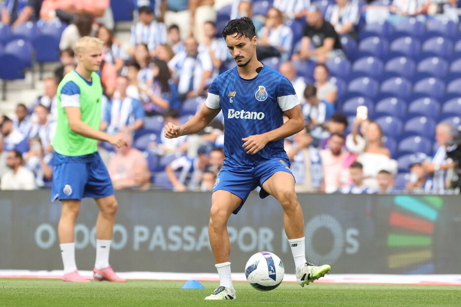 FC Porto defronta o Nacional no Estádio do Dragão. Pablo Rosário e Kiwior estreiam-se