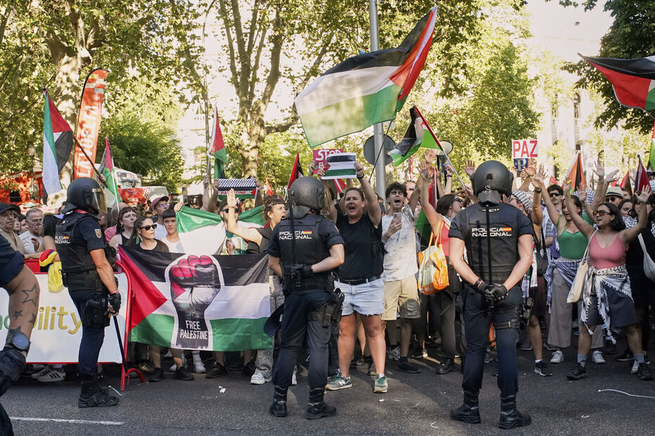 Manifestantes bloqueiam última etapa da Volta a Espanha