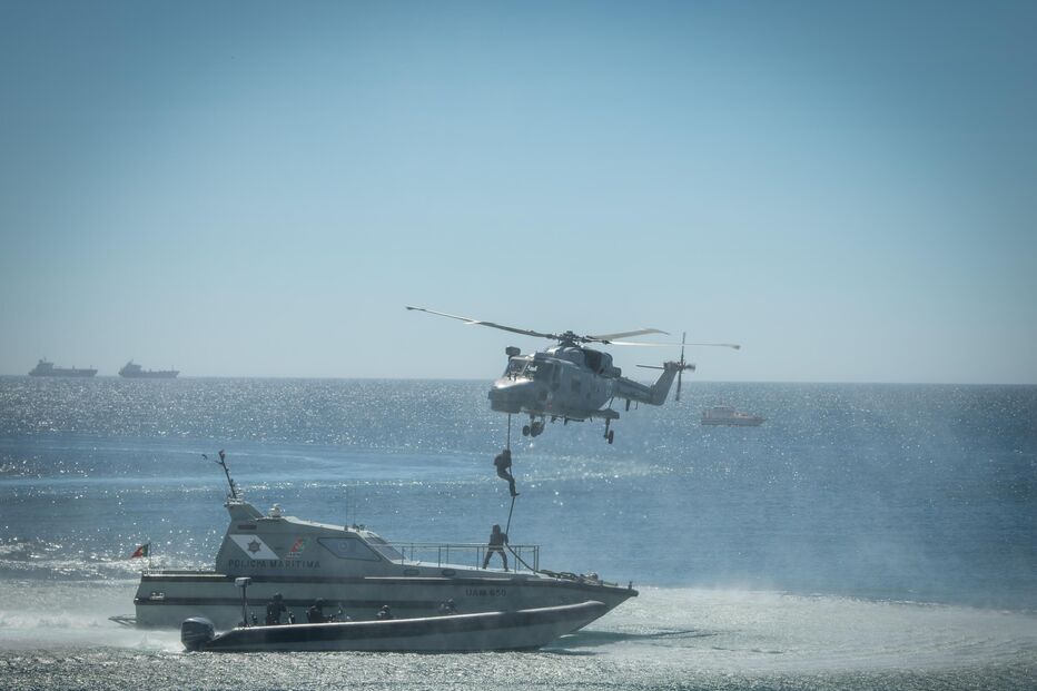 Polícia Marítima comemora 106 anos em Sines com demonstração de capacidades
