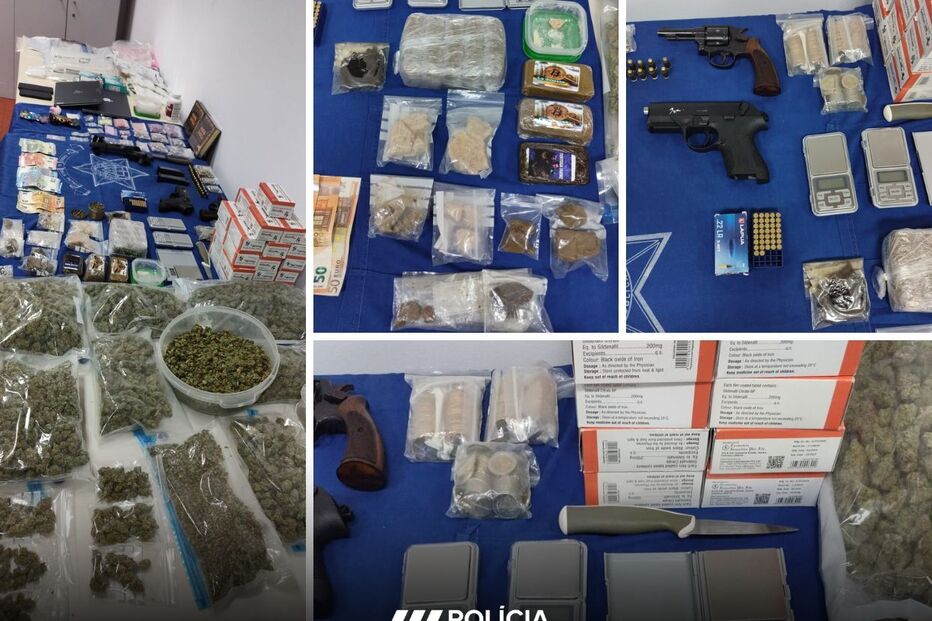 A Polícia apreende armas, dinheiro e droga numa operação