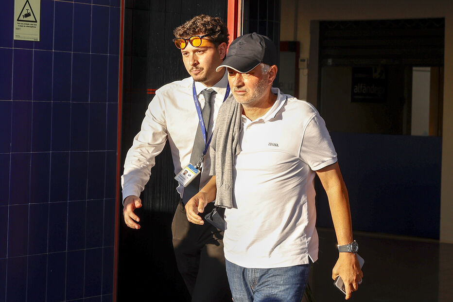 Mourinho em Lisboa, possível acordo com o Benfica