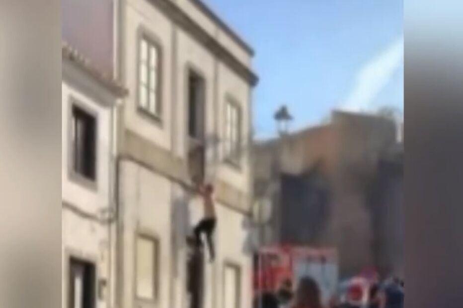 suspeito saltou também de janela