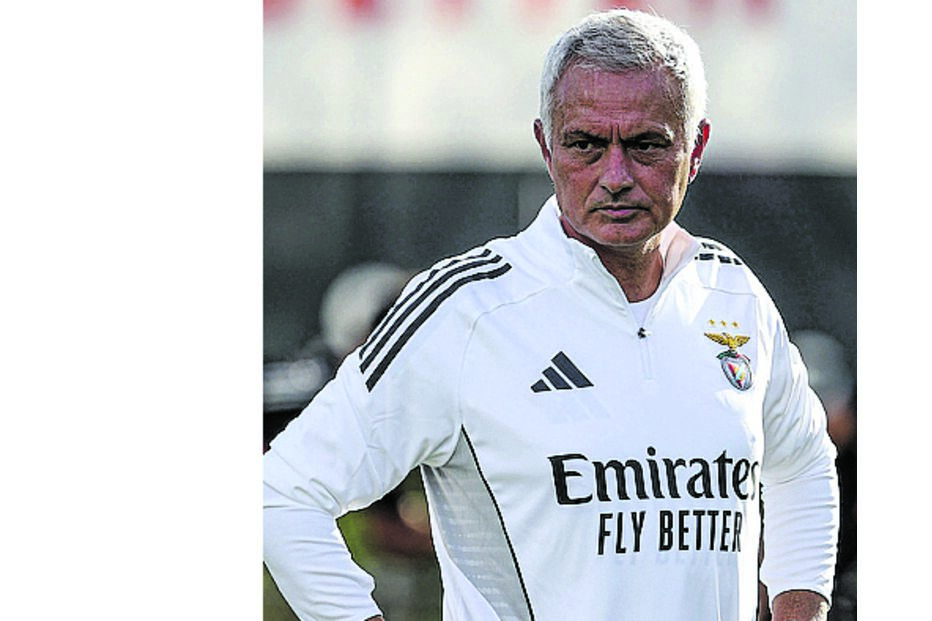 Imagem. A nova roupagem de José Mourinho, nos relvados do Seixal