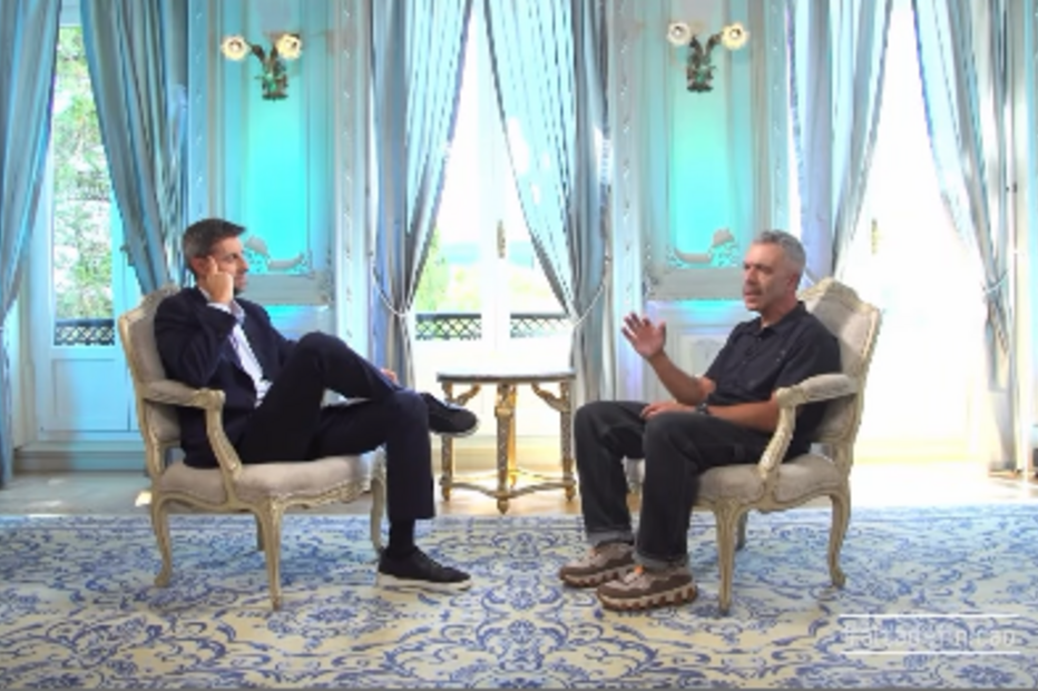 Pedro Alves recorda fase difícil com leucemia do filho