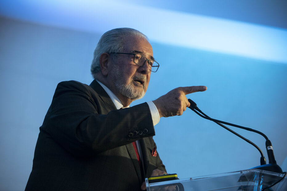 Isaltino Morais, 75 anos, pediu ao MP para processar a IL