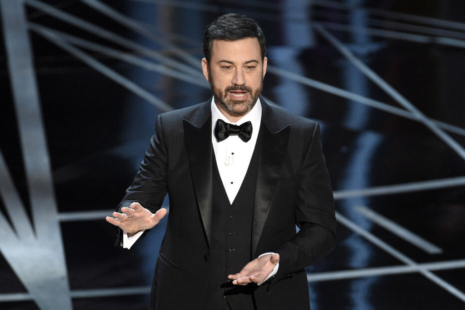 Analistas admitem violação da Primeira Emenda com a suspensão de Jimmy Kimmel