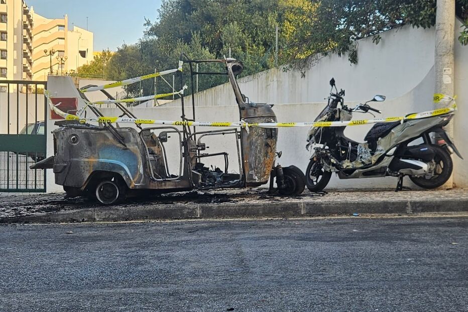 Tuk-tuk estava estacionado em Montechoro