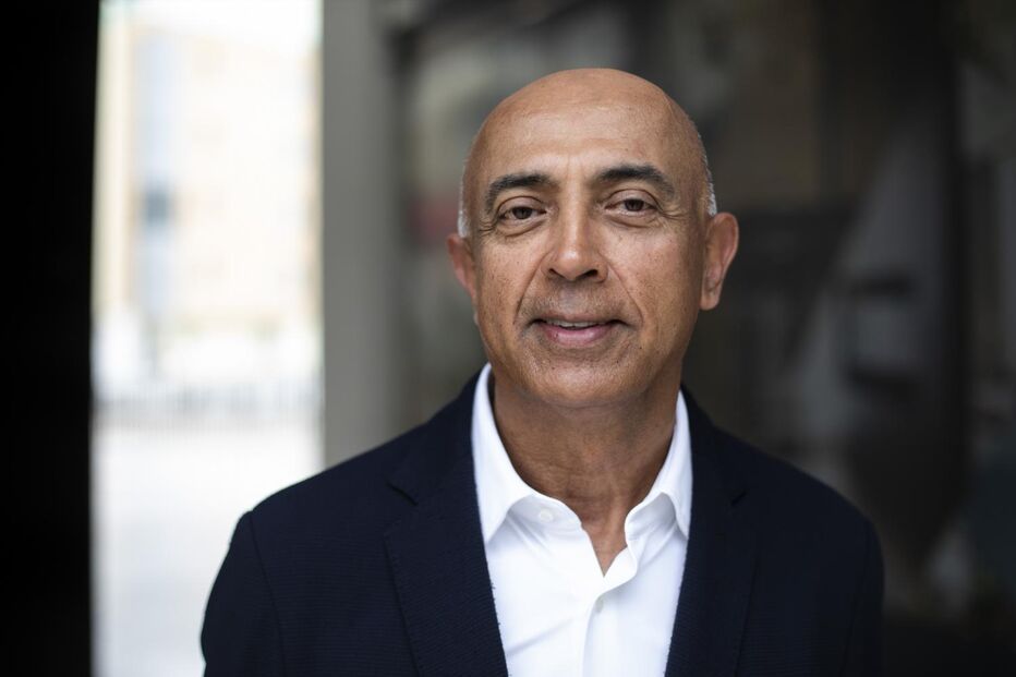 Retrato de Camilo Lourenço, no lançamento de novas rubricas da CMR