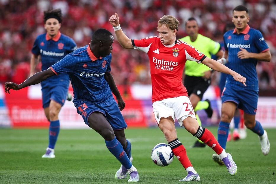Benfica defronta Nice em jogo da pré-eliminatória da Liga dos Campeões