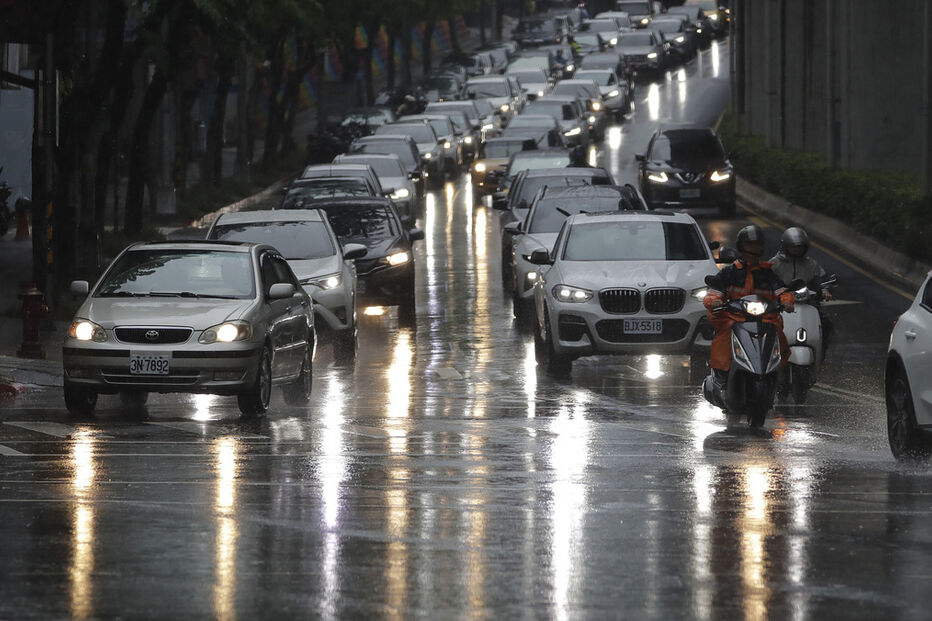 Tufão Ragasa aproxima-se de Macau com alertas para inundações e ventos fortes