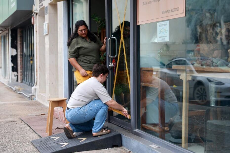 Moradores de Taiwan preparam-se para a passagem do supertufão Ragasa