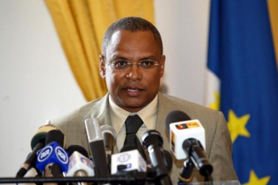 José Maria Neves alerta para erosão da democracia em Cabo Verde antes das eleições de 2026