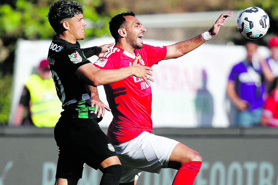 Sporting em Paços de Ferreira e Benfica com deslocação a Chaves