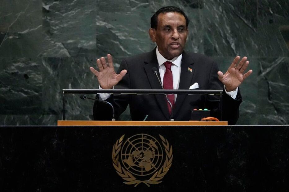 Kamil Idris, primeiro-ministro do Sudão, discursa na ONU