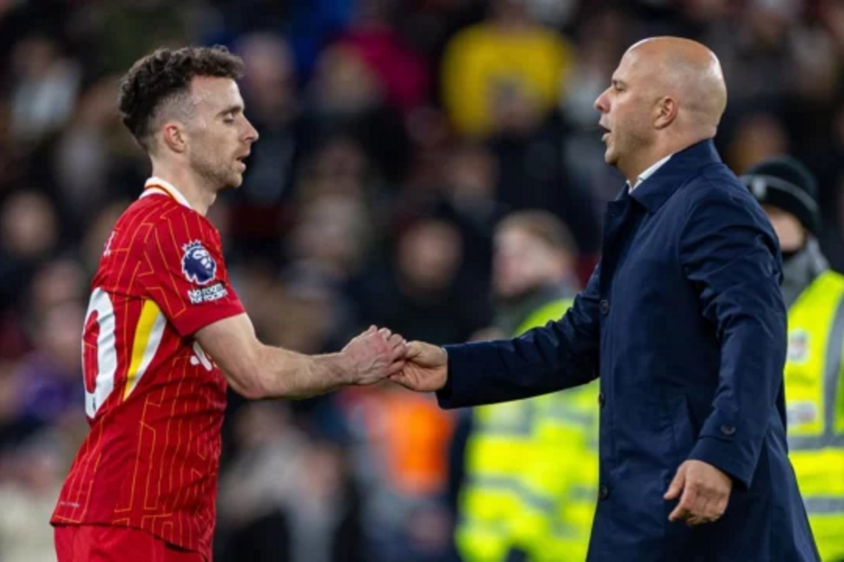 Treinador do Liverpool revela pagamento do contrato de Diogo Jota à família