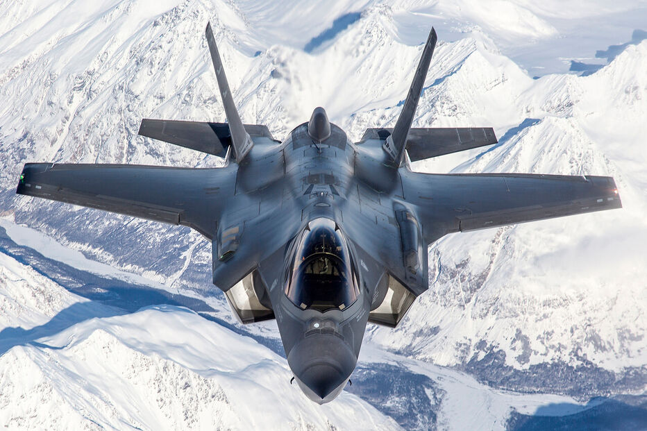 Especialistas debatem aquisição do F-35 para a Força Aérea Portuguesa em Lisboa