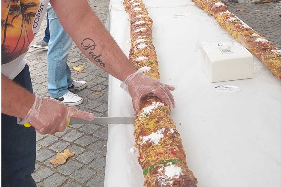 Aberto o maior bolo rei comunitário do País, com 44 metros