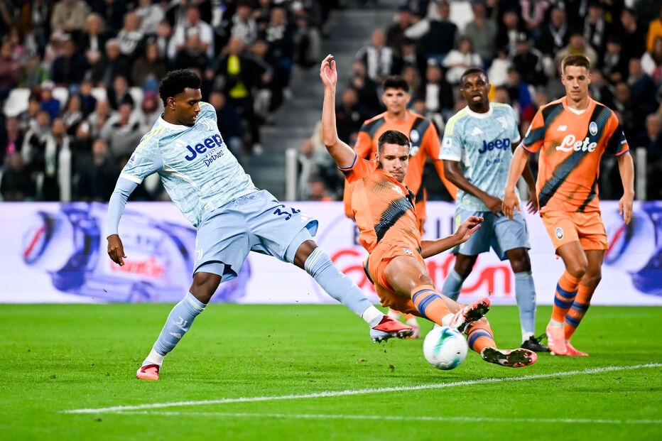 Juventus empata com Atalanta em Turim, João Mário e Francisco Conceição em campo