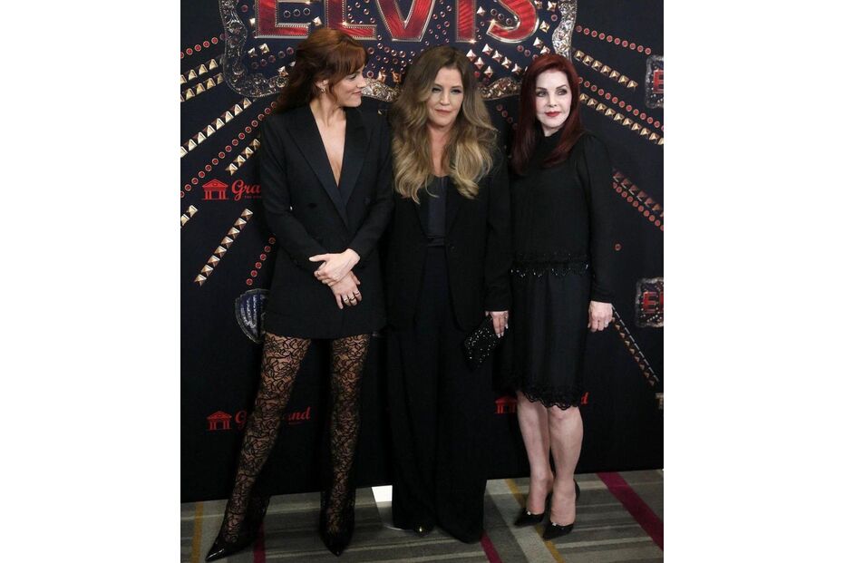 Priscilla Presley e família celebram Elvis Presley