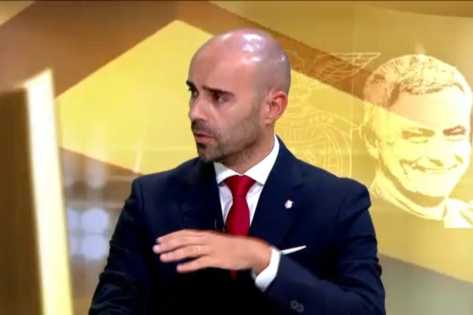 Candidatos do Benfica em discussão sobre incidente na Assembleia Geral