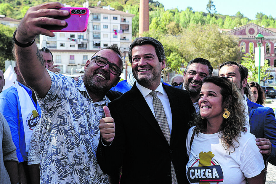 Alenquer. O líder André Ventura foi o centro das atenções numa ação de pré-campanha do Chega. 