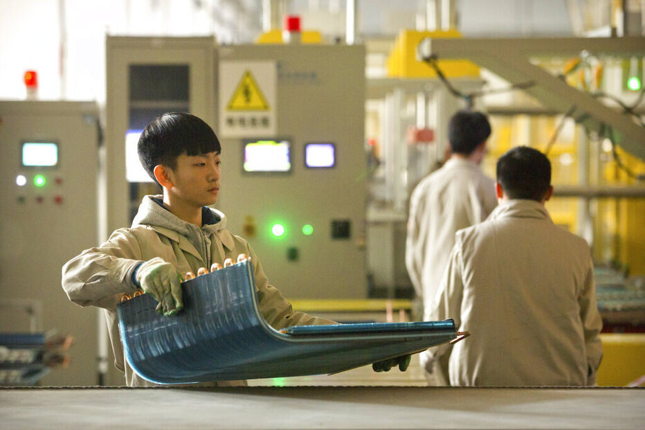 Fuga de gás tóxico na fábrica Hexin Chemical Industry, em Hebi, China, causa cinco mortos