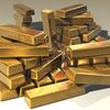 <![CDATA[ Ouro continua a subir e já 'toca' os 4.400 dólares/onça ]]>