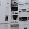 <![CDATA[ Incêndio deflagra em edifício de apartamentos em Chelas. Duas pessoas foram transportadas para o hospital ]]>
