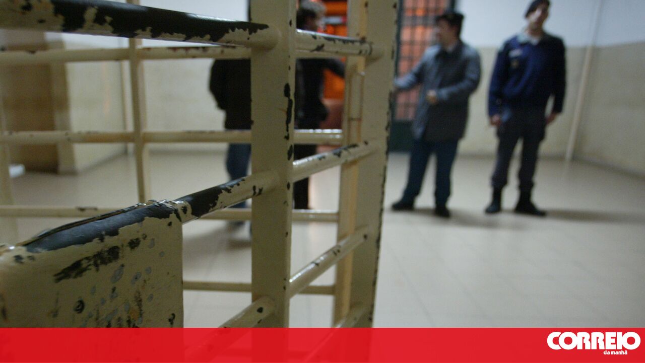 Ministerial order speeds up training of prison officers