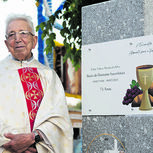 O padre Tobias tem 99 anos e foi uma das vítimas do grupo