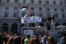 Manifestantes pró-Palestina pelas ruas de Itália