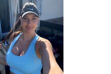 Océane Dodin é a primeira tenista com implantes mamários