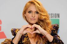 Paulina Rubio enfrenta acusações de ocupação ilegal de imóvel de luxo em Miami