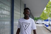 Zaidu, jogador do FC Porto, apanhou um susto num voo para Uyo, Nigéria