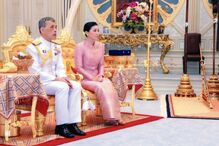 O rei Maha Vajiralongkorn, Rama X, acumula riqueza e poder na Tailândia
